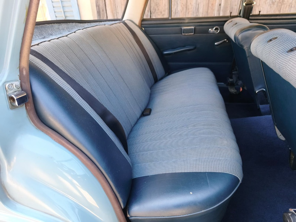 Mercedes-Benz 200 Heckflosse Limousine