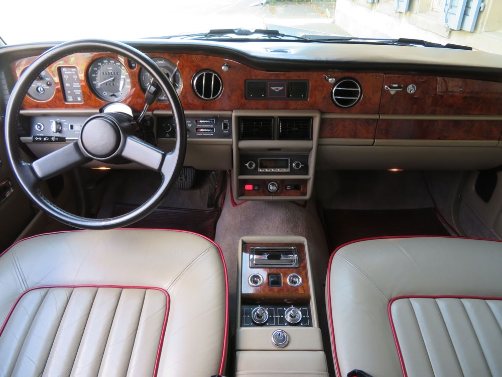 Bentley Mulsanne Limousine