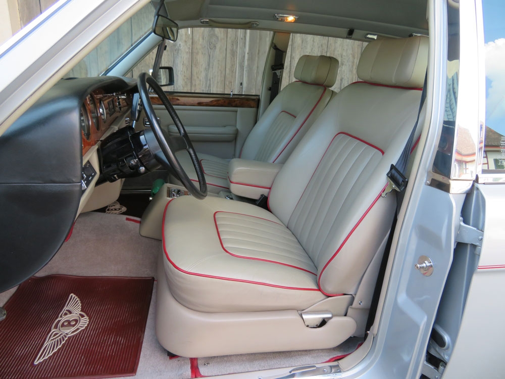 Bentley Mulsanne Limousine