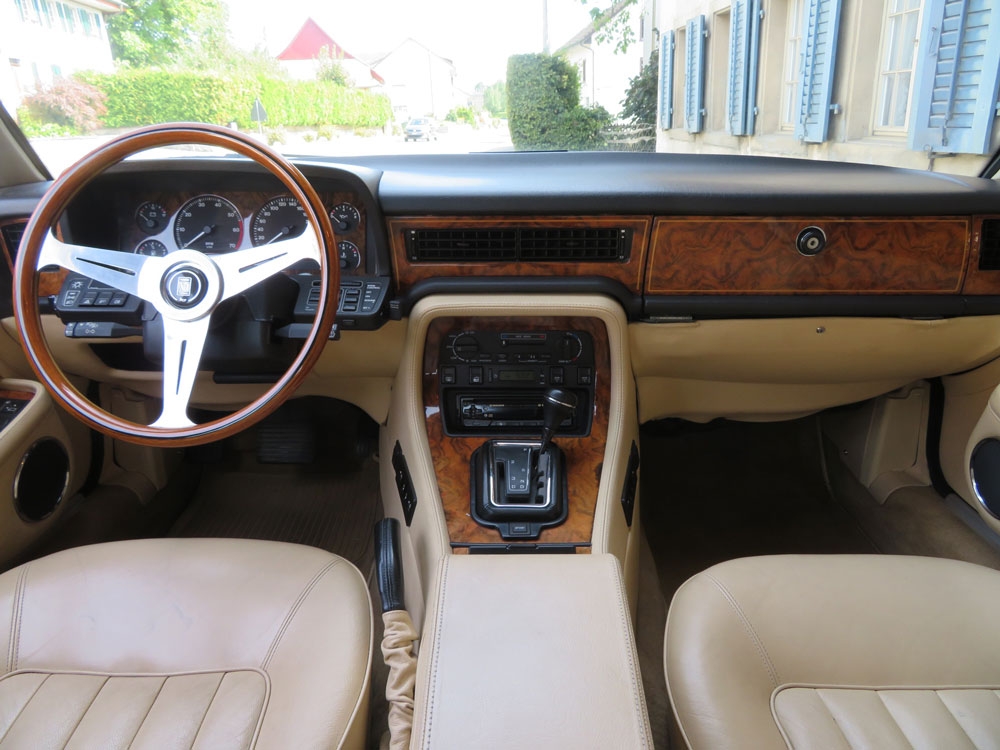 Daimler 4.0i Six Limousine