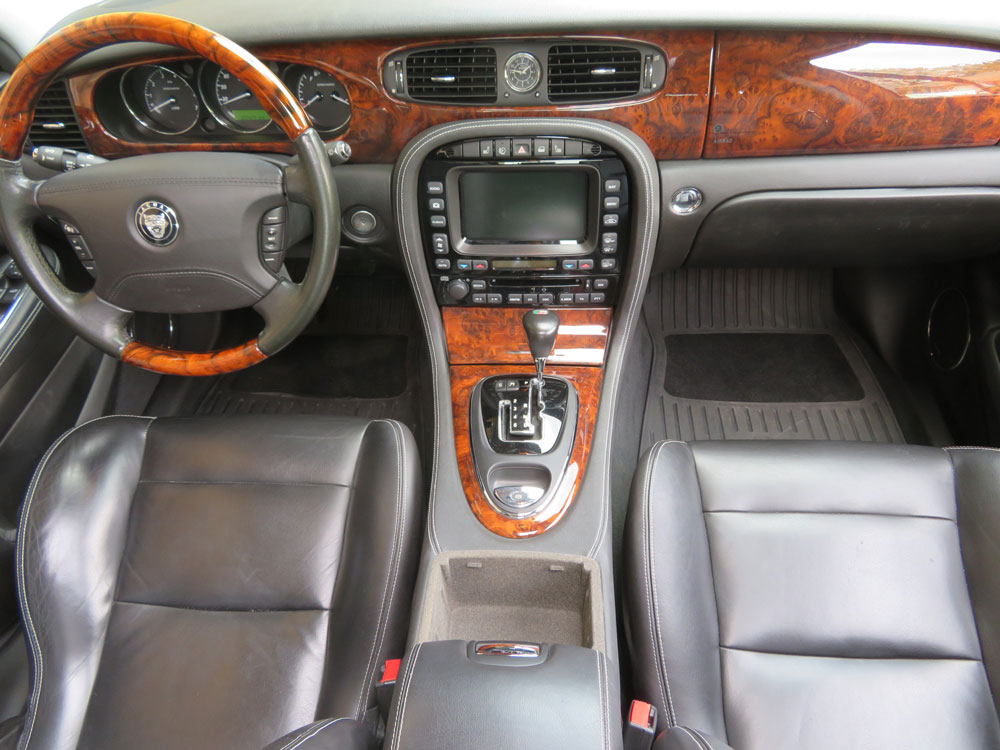 Jaguar XJR 4.2 V8 S/C Limousine