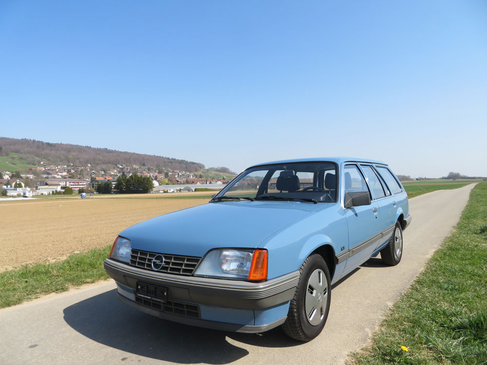 Opel Rekord 1.8i Kombi